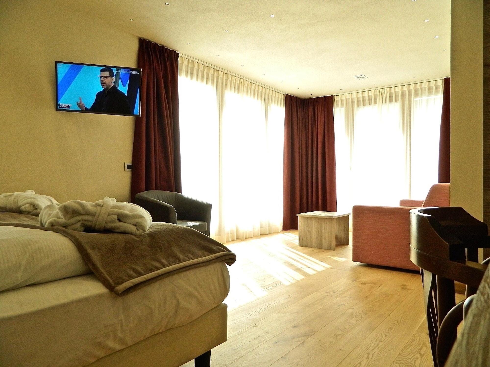 Hotel Alba Livigno Esterno foto