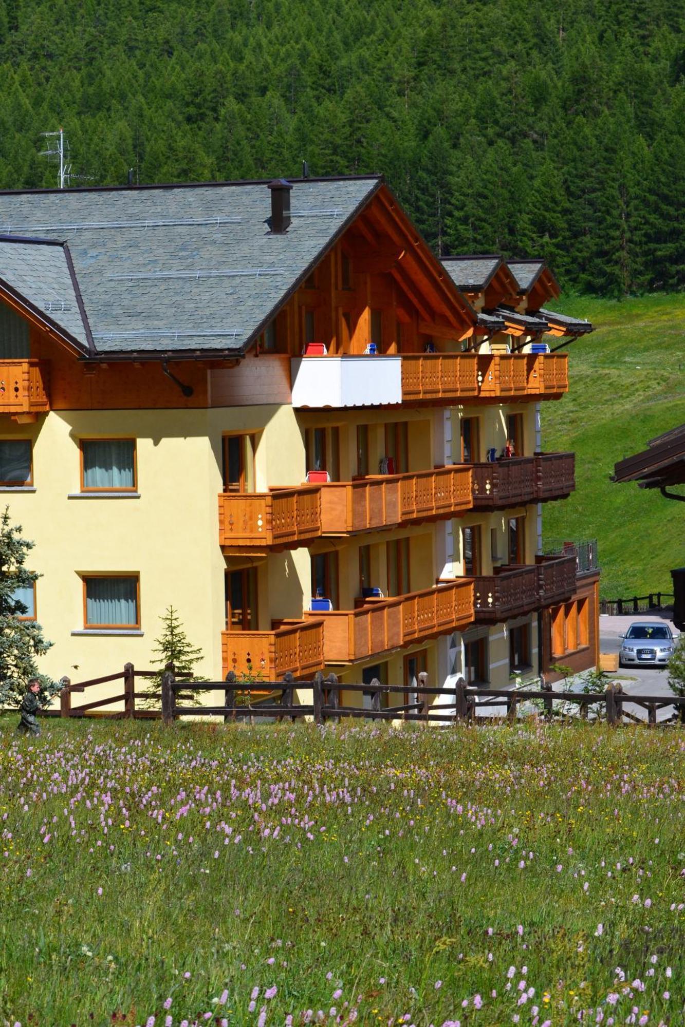 Hotel Alba Livigno Esterno foto
